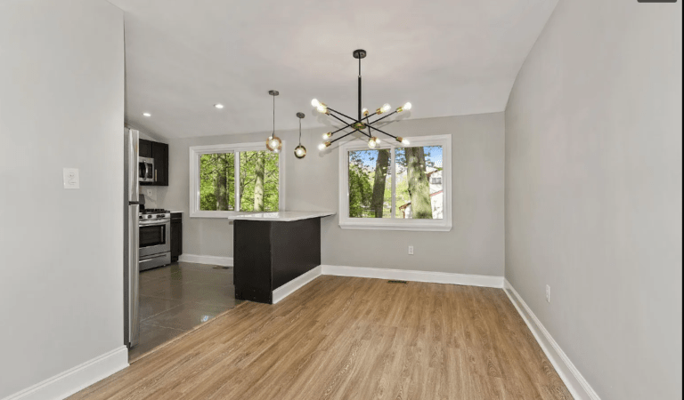 Dining area windows with windows by Pexic Windows