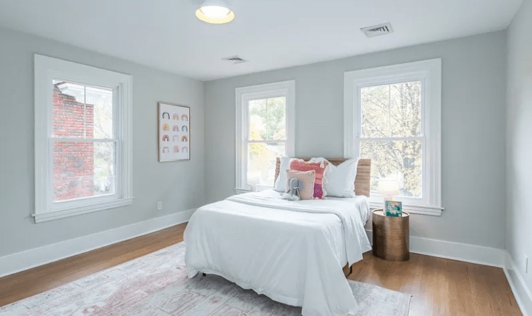 Bedroom windows with windows by Pexic Windows