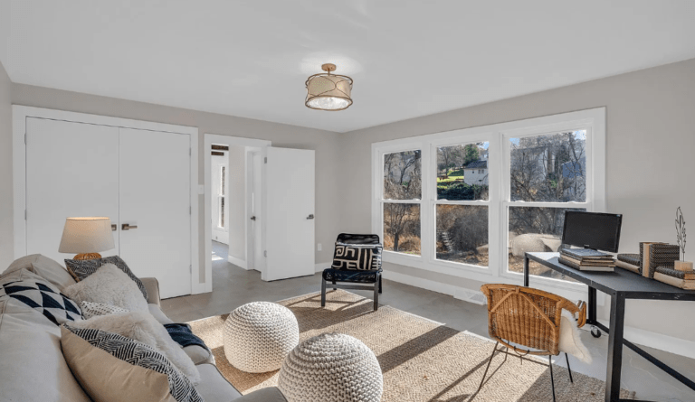 Living room windows with windows by Pexic Windows